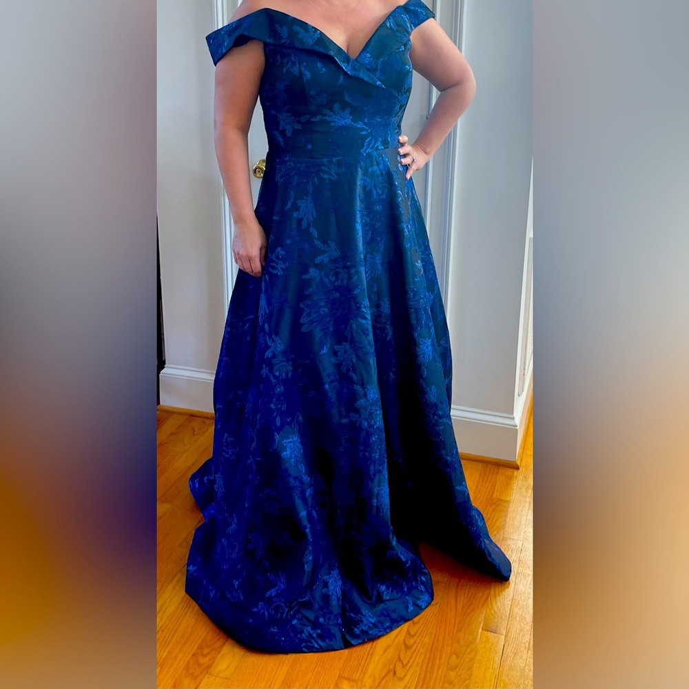 Beautiful Royal Blue Evening Gown NWT